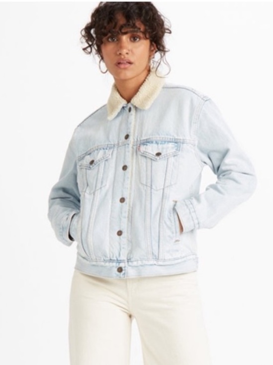 Levi's Jackets & Blazers - Levi’s Sherpa Ex-Boyfriend Trucker Jacket